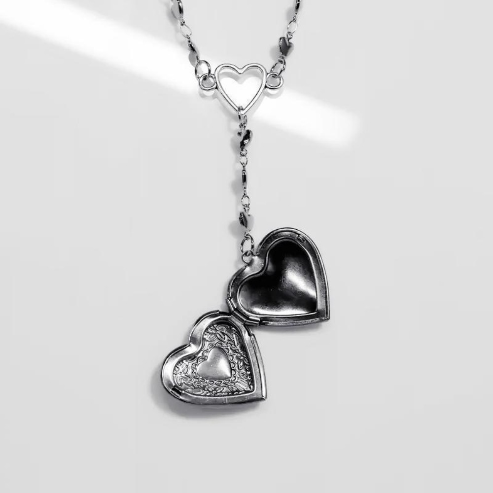 New Charm Sliver Color Carved  - Men Accessories Aesthetic ulasan dan harga
