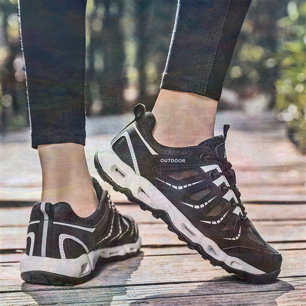 Sumer Round Tip Silver Sneaker - Men Accessories Shop ulasan dan harga