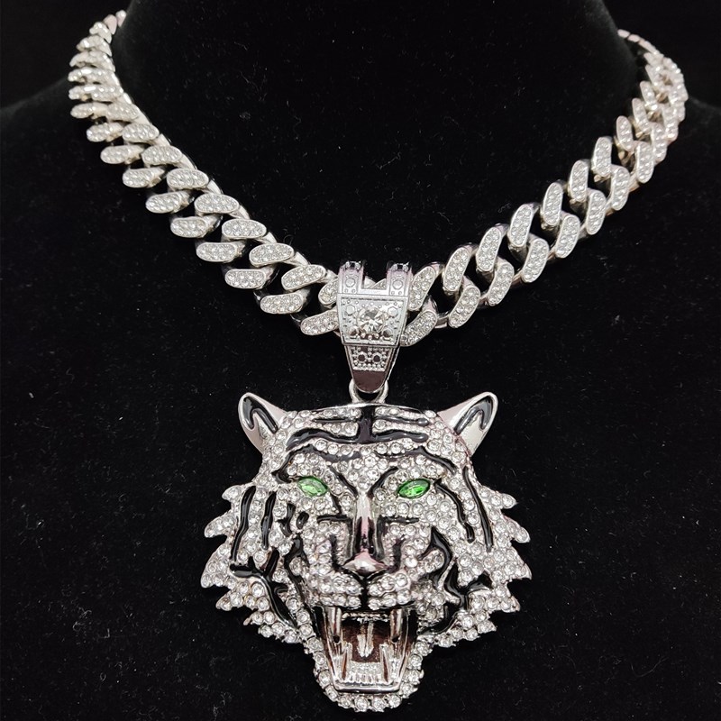 Iced Out 3D Tiger Head Pendant - Men Accessories Singapore ulasan dan harga