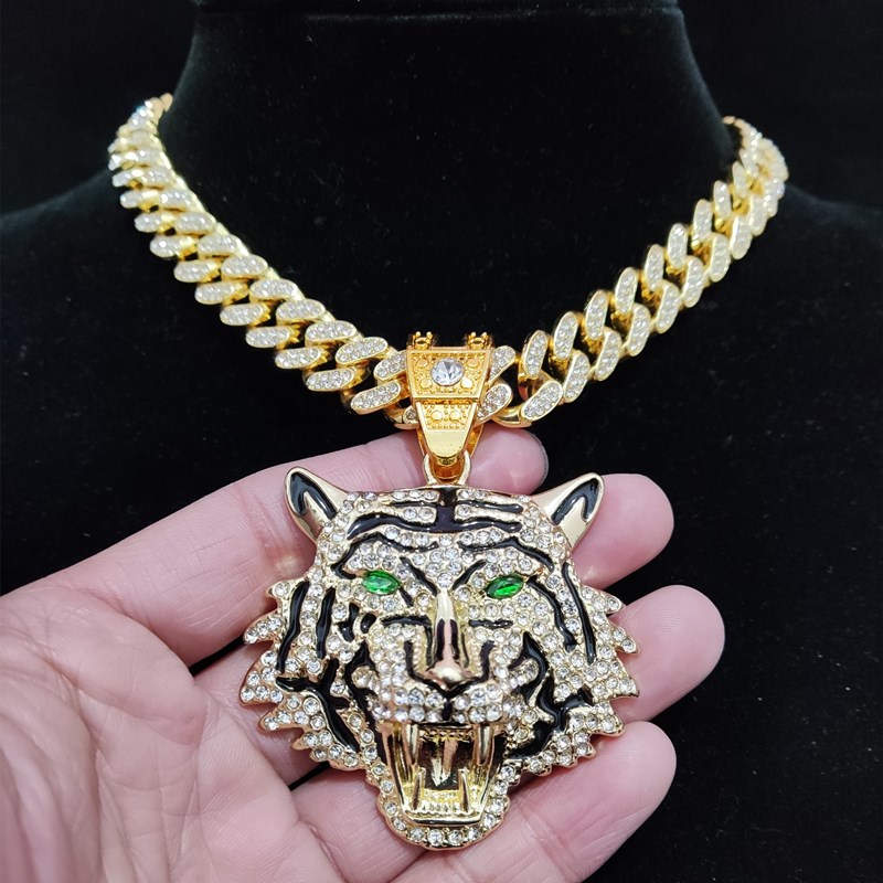 Iced Out 3D Tiger Head Pendant - Men Accessories Singapore ulasan dan harga